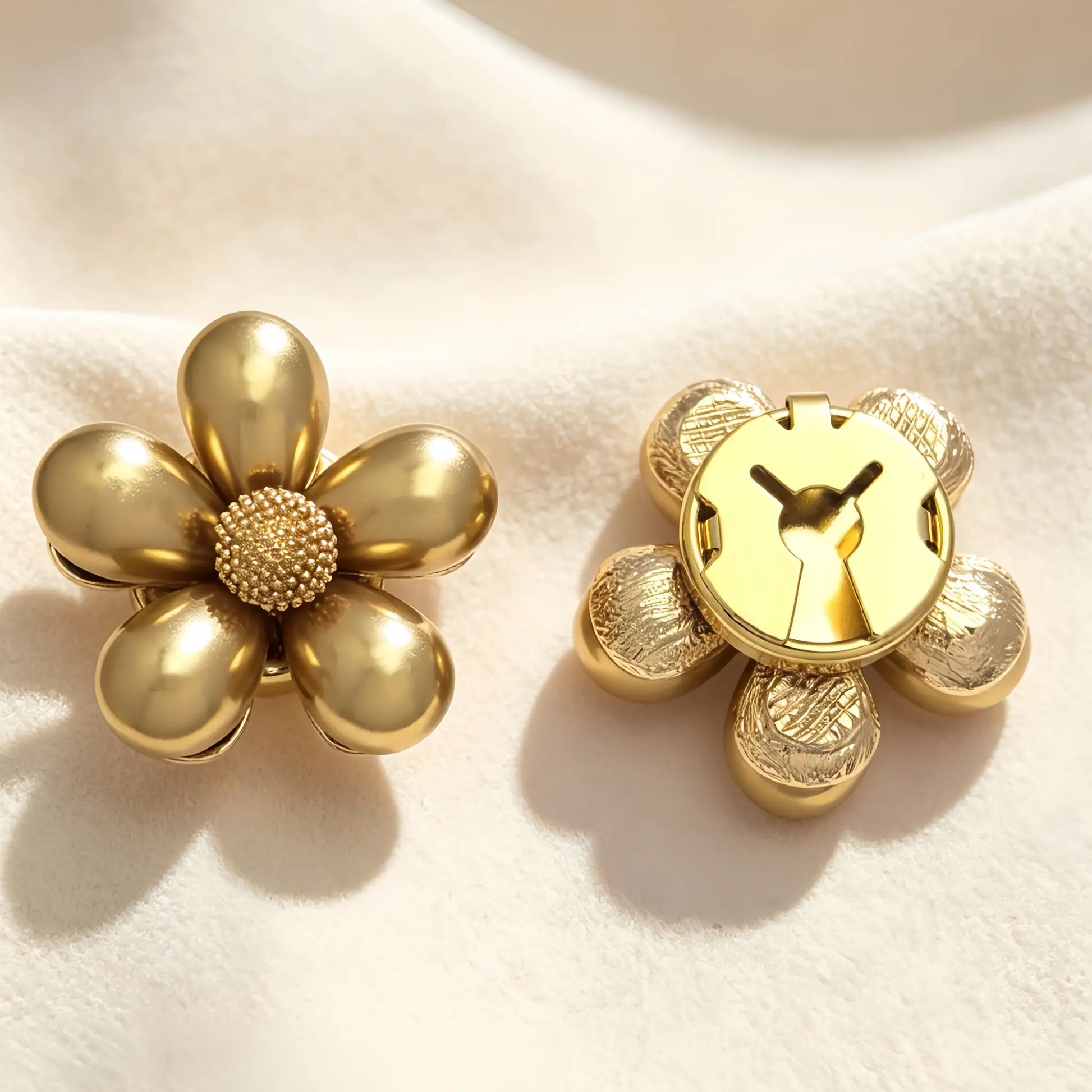 Minimalist charcoal grey pearl floral button cover resting on a pristine white background. Includes a detailed view of the secure closed gold back clip, functioning perfectly as a sophisticated cuff accessory.